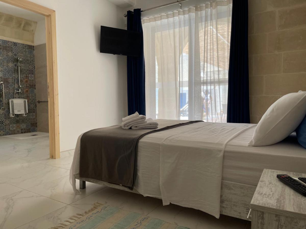 Fiftyfour West Boutique Living Bed & Breakfast Gharb  Exterior photo