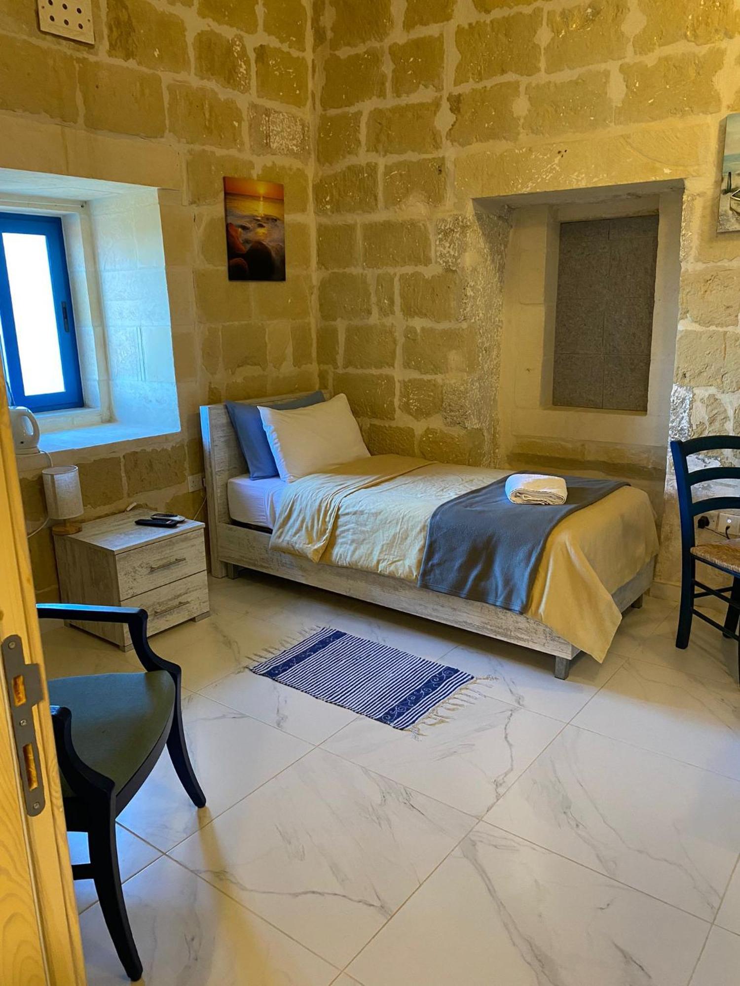 Fiftyfour West Boutique Living Bed & Breakfast Gharb  Exterior photo